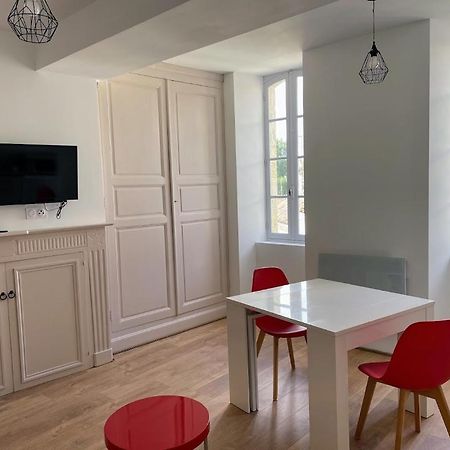 Le Colore- T2 Confortable Avec Vue Sur Nérac Exterior foto